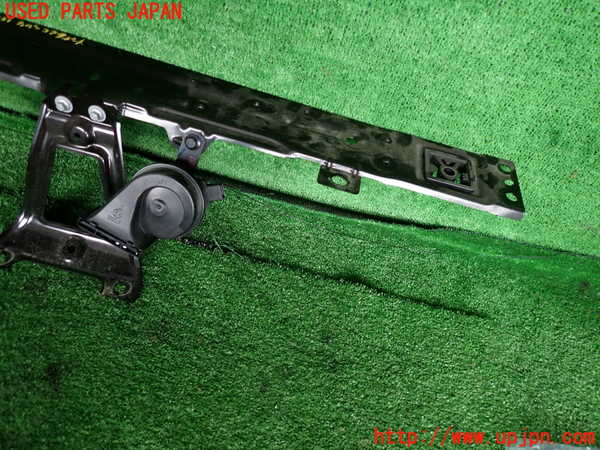 2UPJ-9242211040]ボルボ・EX30(2E400R)アッパーコアサポート 中古_3