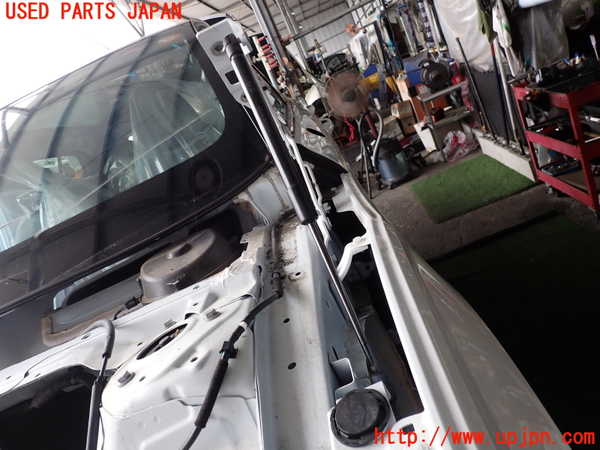2UPJ-9242211068]ボルボ・EX30(2E400R)ボンネットダンパー 中古_2