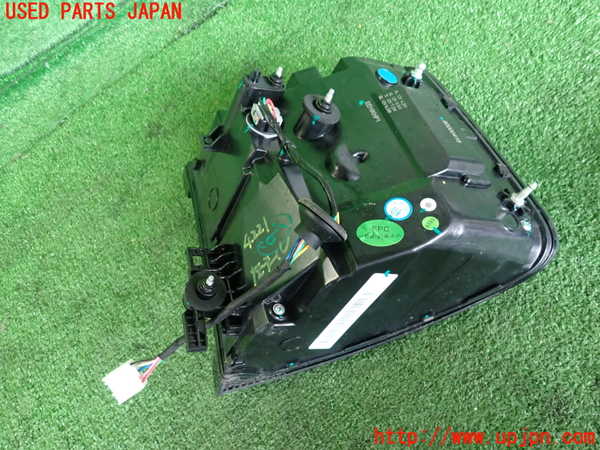 2UPJ-9242211536]ボルボ・EX30(2E400R)左テールランプ 中古_2