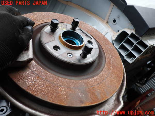 2UPJ-9242214300]ボルボ・EX30(2E400R)右リアナックルハブ 中古_2
