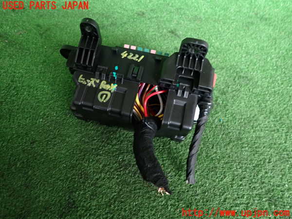 2UPJ-9242216741]ボルボ・EX30(2E400R)ヒューズボックス1 中古 （室内）_2