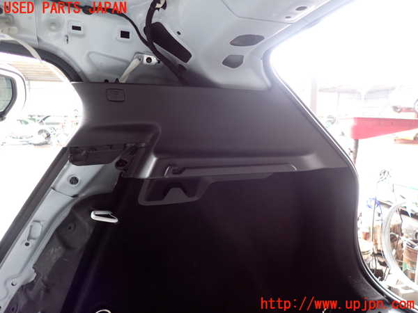 2UPJ-9242217675]ボルボ・EX30(2E400R)右リアピラートリム 中古_2