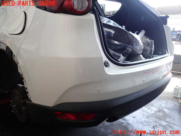 2UPJ-9242241610]CX-8(KG2P)リアバンパー 中古_4