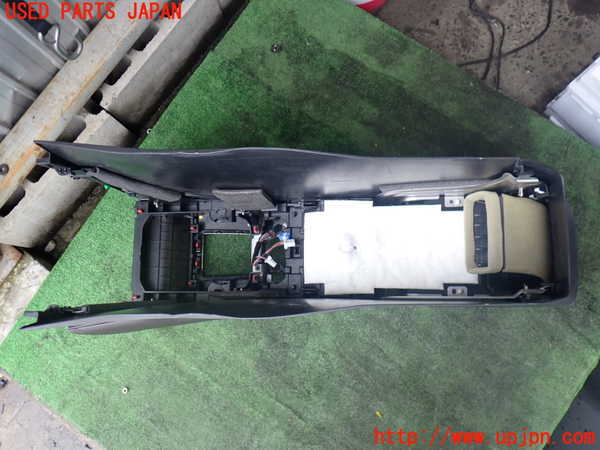 2UPJ-9242247540]CX-8(KG2P)センターコンソール 中古_5