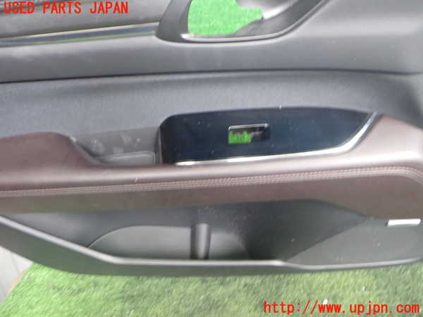 2UPJ-9242241264]CX-8(KG2P)左前ドア内張り 中古_3