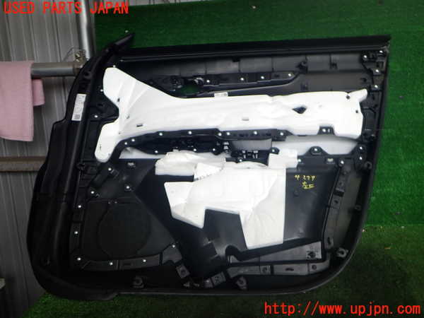 2UPJ-9242241264]CX-8(KG2P)左前ドア内張り 中古_4