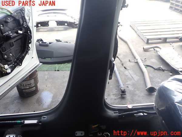 2UPJ-9242247665]CX-8(KG2P)右センターピラートリム 中古_3