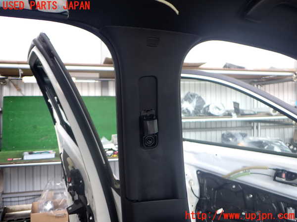 2UPJ-9242247670]CX-8(KG2P)左センターピラートリム 中古_2