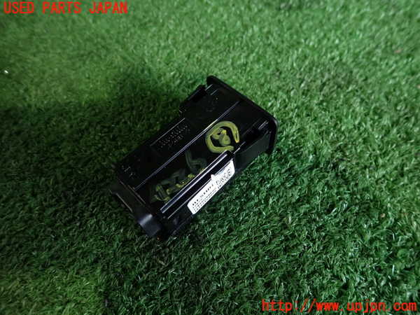 2UPJ-9242266313]フロンクス(WEB3S)スイッチ8(シートヒーター) 中古_2