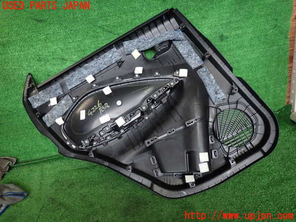 2UPJ-9242261294]フロンクス(WEB3S)右後ドア内張り 中古_3