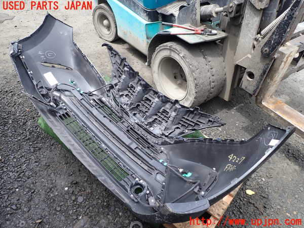 1UPJ-9242271010]ハリアー ハイブリッド(AXUH80)フロントバンパー (ジャンク品) 中古_5