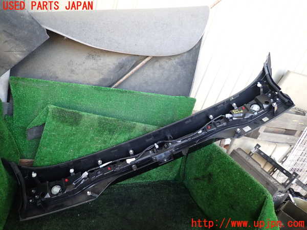 1UPJ-9242271559]ハリアー ハイブリッド(AXUH80)リアフィニッシャー 中古_4