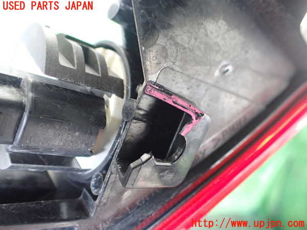 1UPJ-9242271530]ハリアー ハイブリッド(AXUH80)右テールランプ 中古_3