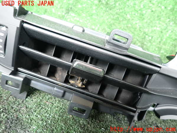 1UPJ-9242277528]ハリアー ハイブリッド(AXUH80)エアコン吹き出し口3 (左) 中古_2