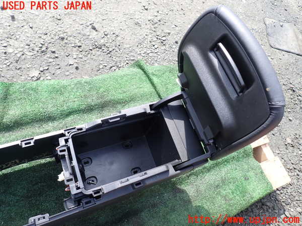 1UPJ-9242277540]ハリアー ハイブリッド(AXUH80)センターコンソール 中古_2