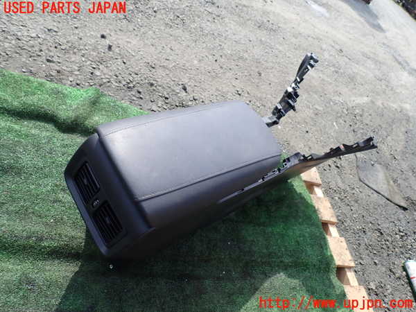 1UPJ-9242277540]ハリアー ハイブリッド(AXUH80)センターコンソール 中古_3
