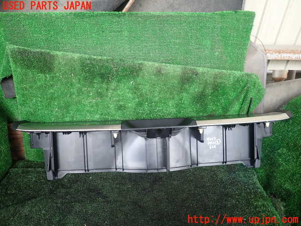 1UPJ-9242277773]ハリアー ハイブリッド(AXUH80)ラゲッジトレイ3 中古_2