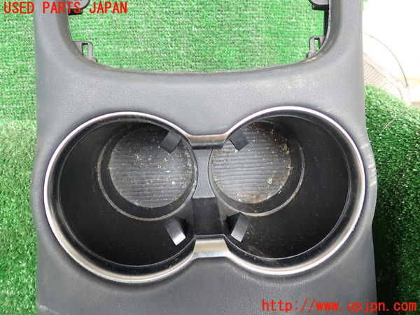 1UPJ-9242277810]ハリアー ハイブリッド(AXUH80)ドリンクホルダー 中古_2