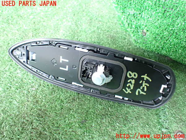 1UPJ-9242286550]ヤリス(YARIS) クロス ハイブリッド(MXPJ15)アンテナ 中古_3