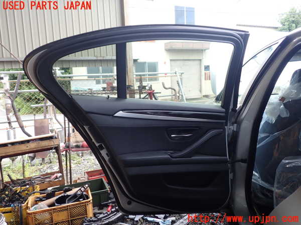 1UPJ-9242291320]BMW 523i(XG20 F10)左後ドア AGC M25 中古_4