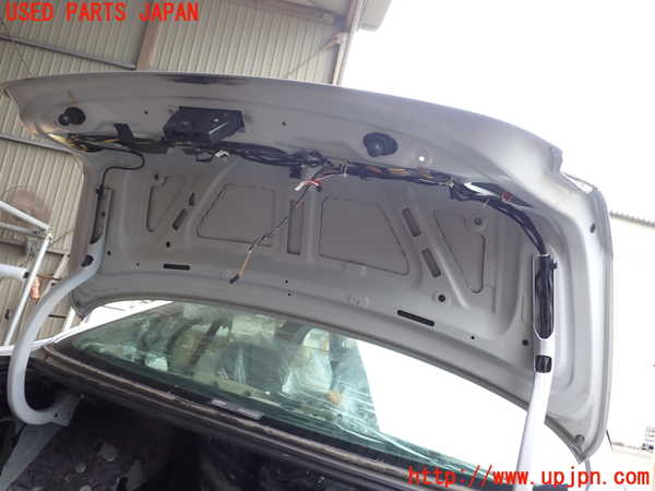 1UPJ-9242291500]BMW 523i(XG20 F10)トランク 中古_5