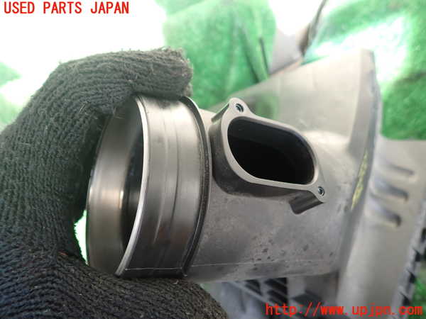 1UPJ-9242292560]BMW 523i(XG20 F10)エアクリーナーボックス 中古_2
