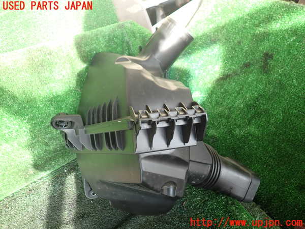 1UPJ-9242292560]BMW 523i(XG20 F10)エアクリーナーボックス 中古_3