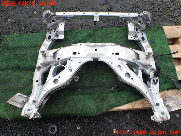 1UPJ-9242295285]BMW 523i(XG20 F10)フロントメンバー 中古_3