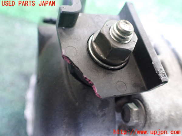 1UPJ-9242296015]BMW 523i(XG20 F10)オルタネーター(ダイナモ) 中古_4