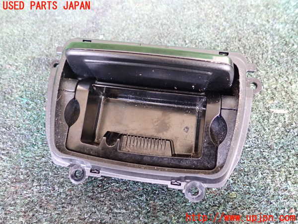 1UPJ-9242297821]BMW 523i(XG20 F10)灰皿1 中古_2