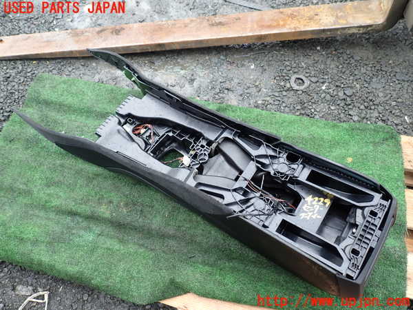 1UPJ-9242297540]BMW 523i(XG20 F10)センターコンソール 中古_5