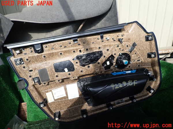 1UPJ-9242291234]BMW 523i(XG20 F10)右前ドア内張り 中古_4
