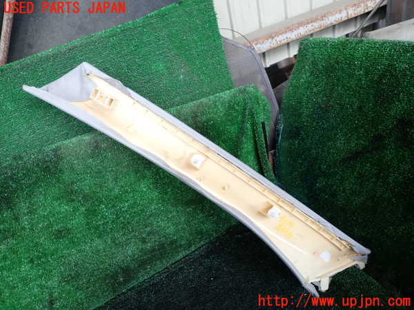 1UPJ-9242297655]BMW 523i(XG20 F10)右フロントピラートリム 中古_3