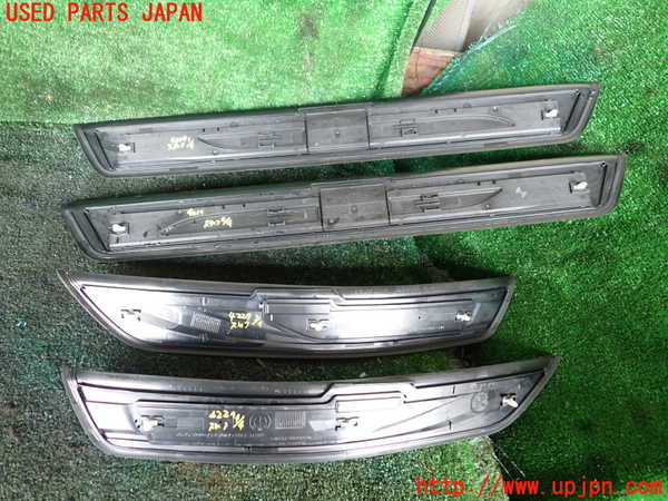 1UPJ-9242297740]BMW 523i(XG20 F10)スカッフプレート 中古_4