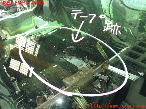 1UPJ-9242301195]WR-V(DG5)フロントガラス 中古(43R-0110497 M849)_2