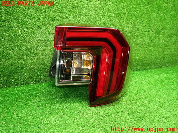 1UPJ-9242301530]WR-V(DG5)右テールランプ 中古_2