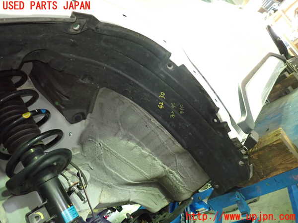 1UPJ-9242301092]WR-V(DG5)左前フェンダーライナー 中古_4