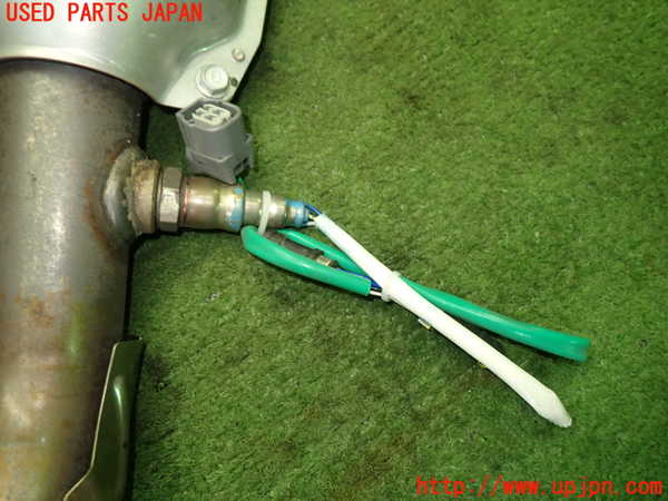 1UPJ-9242302661]WR-V(DG5)触媒1 中古_3