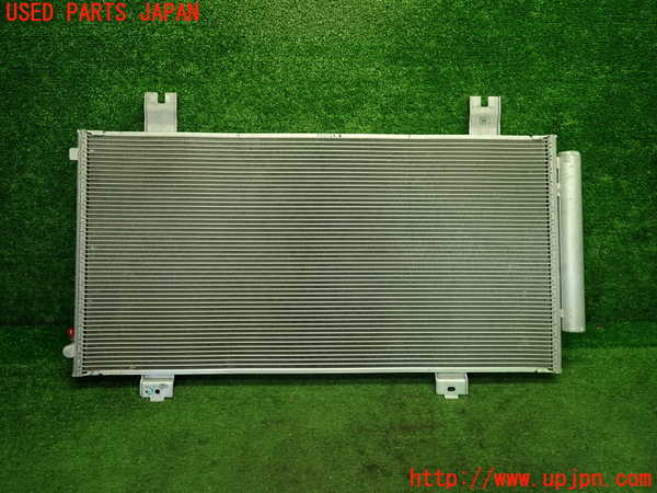 1UPJ-9242306031]WR-V(DG5)エアコンコンデンサー1 中古_2