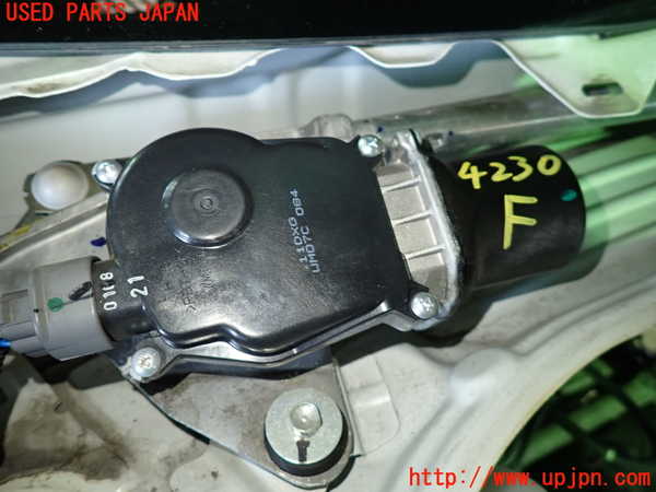 1UPJ-9242306770]WR-V(DG5)フロントワイパーモーター 中古_4