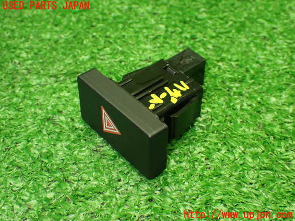 1UPJ-9242306290]WR-V(DG5)ハザードスイッチ 中古_2