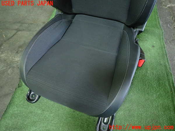 1UPJ-9242307035]WR-V(DG5)運転席シート 中古_4