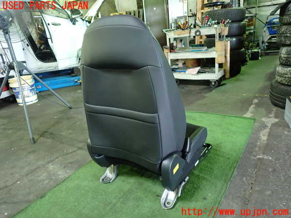 1UPJ-9242307065]WR-V(DG5)助手席シート 中古_2