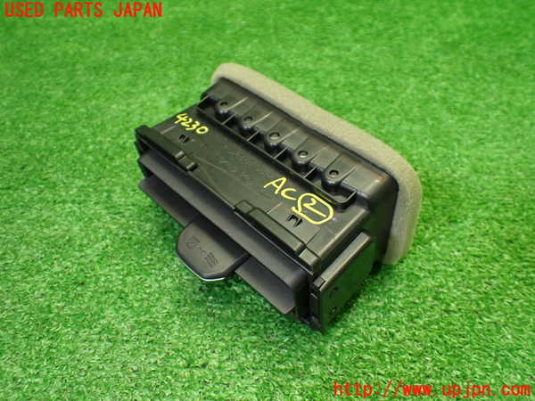 1UPJ-9242307527]WR-V(DG5)エアコン吹き出し口2 (左) 中古_2