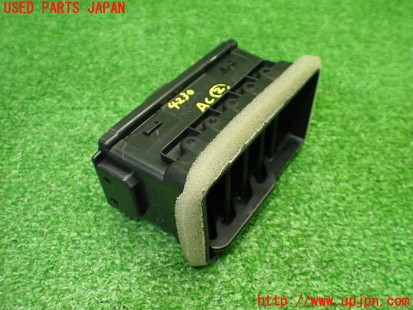 1UPJ-9242307527]WR-V(DG5)エアコン吹き出し口2 (左) 中古_3