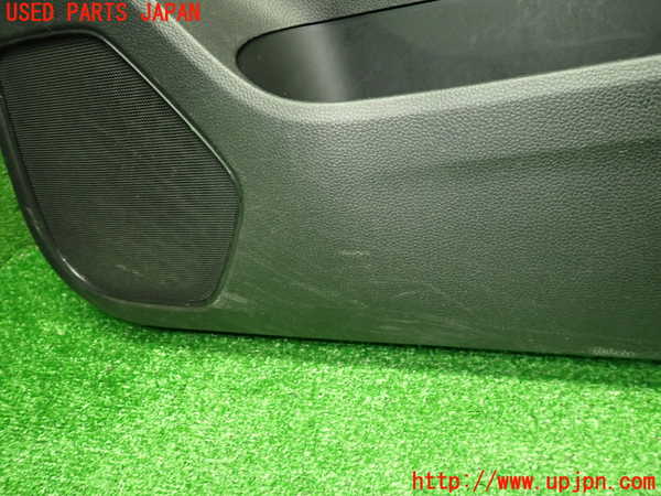 1UPJ-9242301234]WR-V(DG5)右前ドア内張り 中古_3