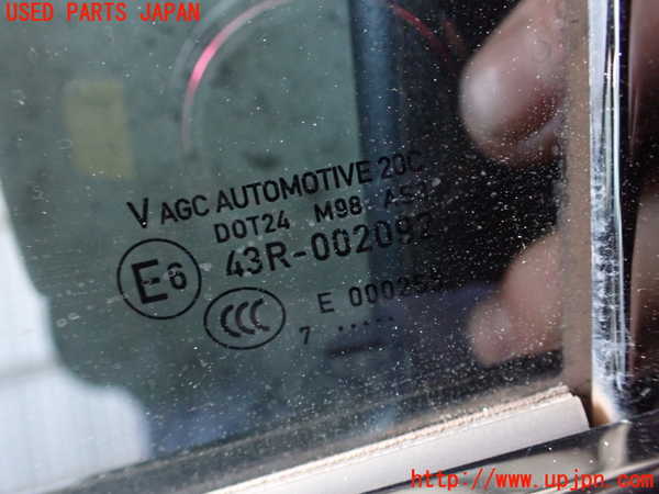 2UPJ-9242321320]ポルシェ・マカン ターボ(J1H3)左後ドア 中古 (AGC AUTOMOTIVE M98 43R-002092)_4