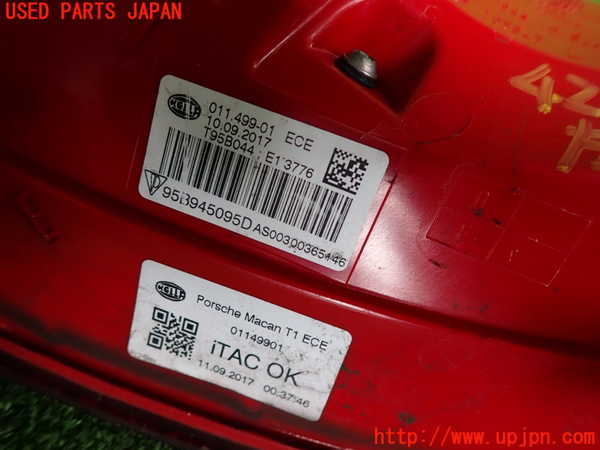 2UPJ-9242321536]ポルシェ・マカン ターボ(J1H3)左テールランプ 中古_3