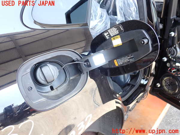 2UPJ-9242321690]ポルシェ・マカン ターボ(J1H3)フューエルリッド 中古_2