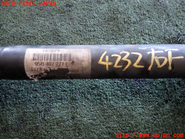 2UPJ-9242324010]ポルシェ・マカン ターボ(J1H3)右フロントドライブシャフト 中古_4